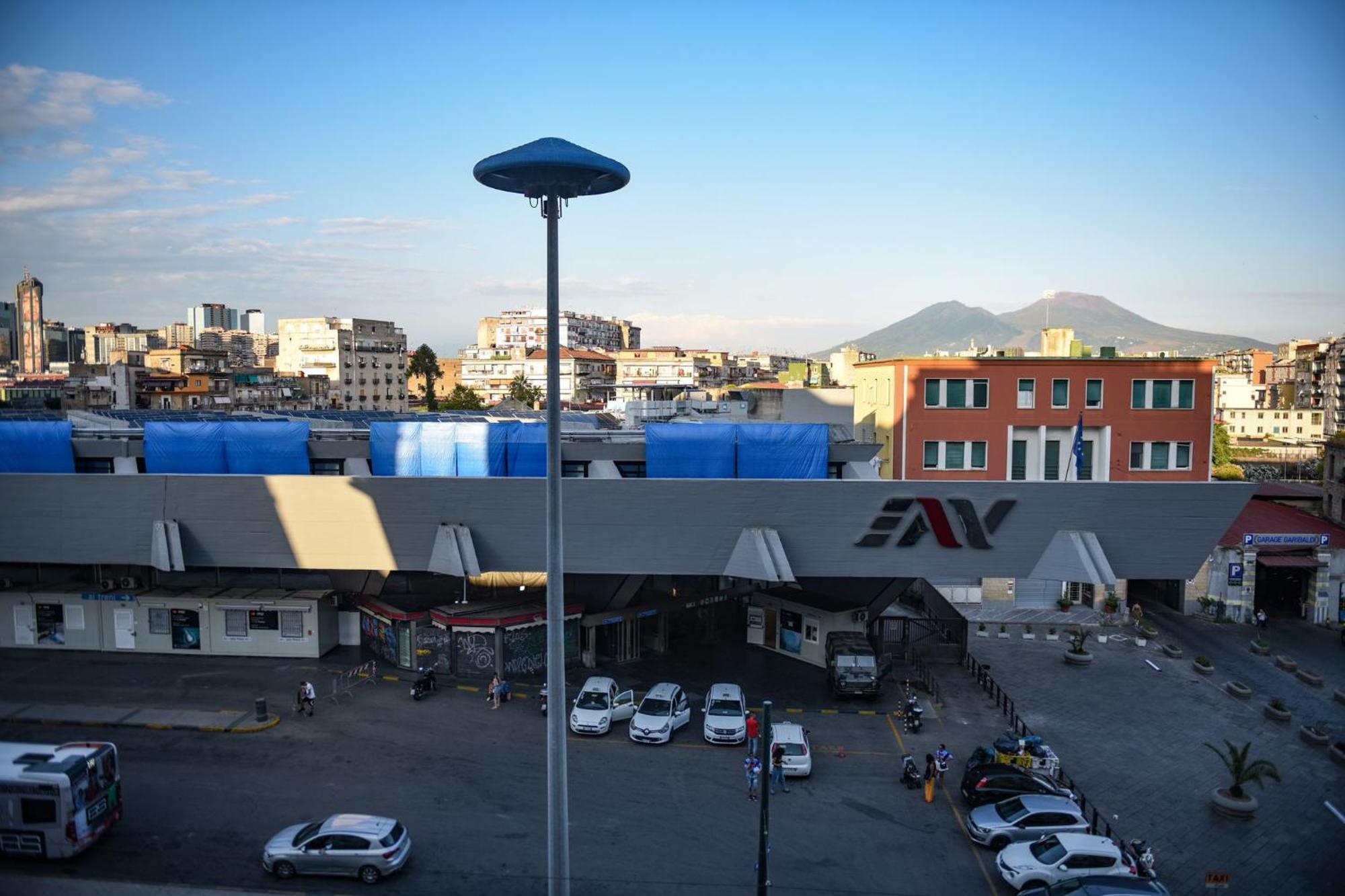Napoli Central Gate Экстерьер фото